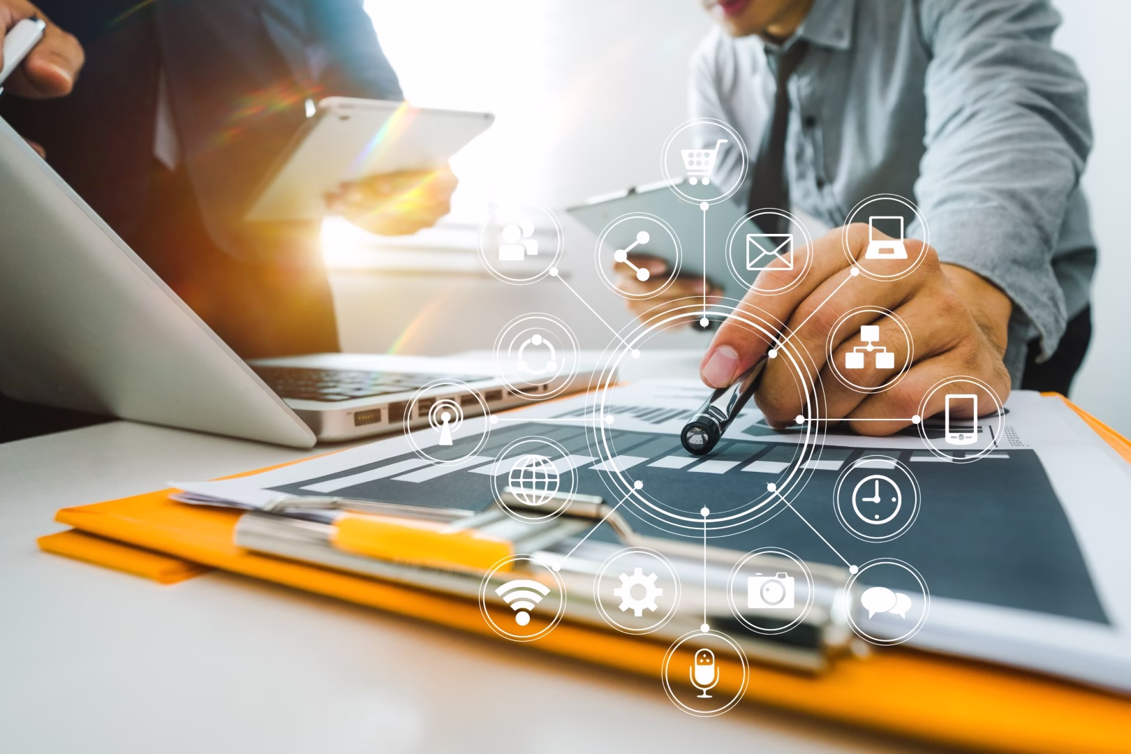 Digitalisierung ist die beste Chance für die Wirtschaft 4 AdobeStock 203043172 Large