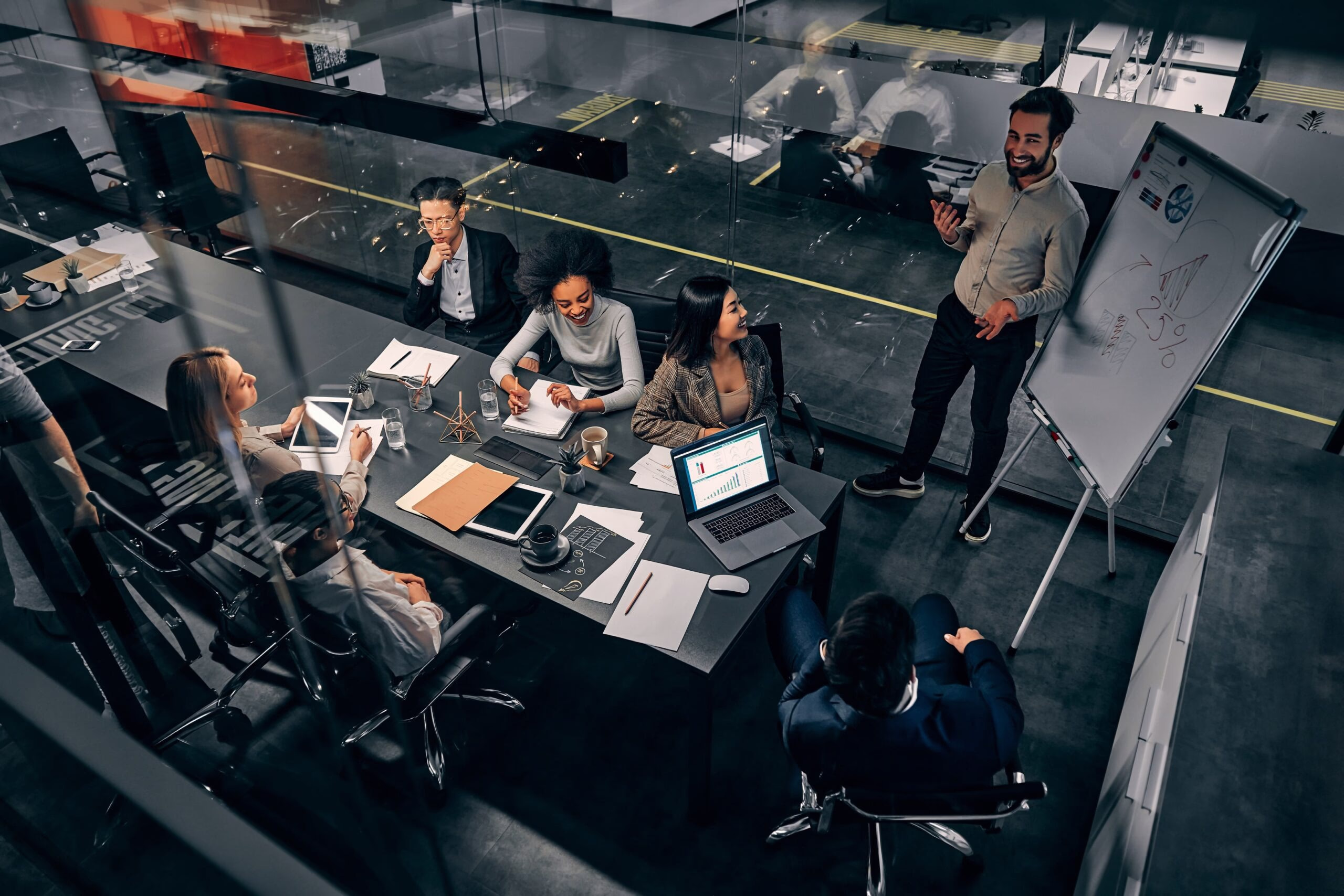 Die richtige Beratung für Ihr Business 2 4K Projektplanung scaled 1